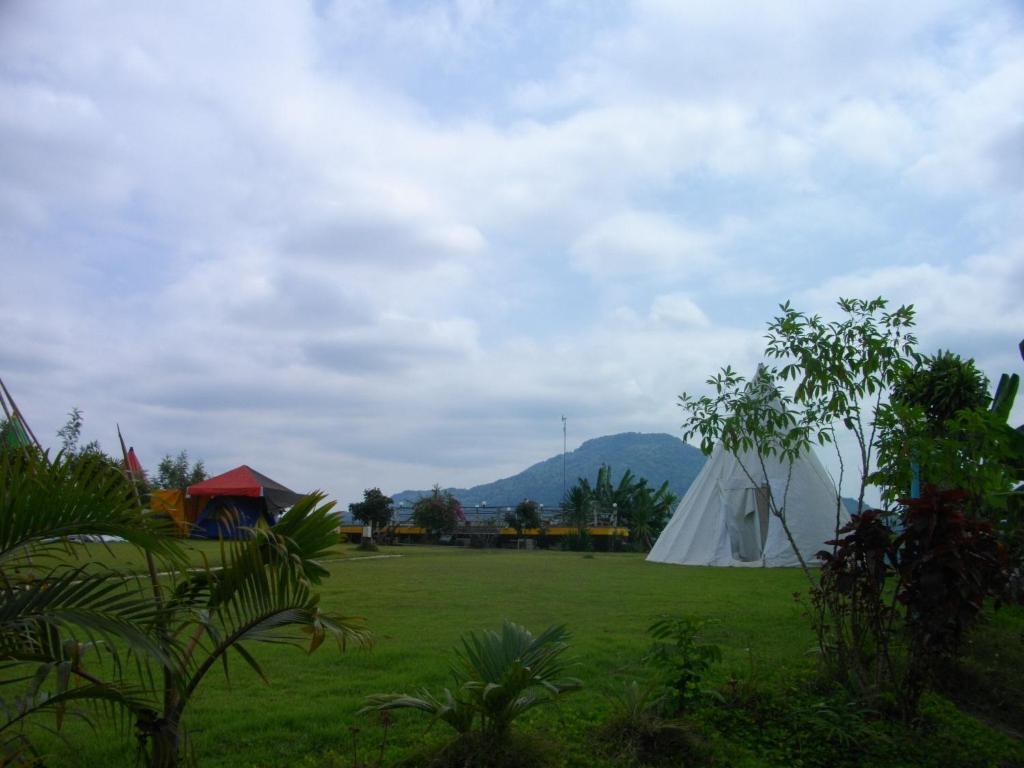 Indian View Hotell Khao Kho Exteriör bild